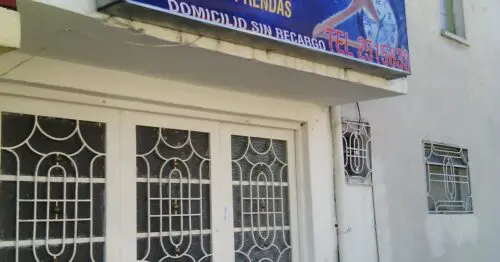 LAVANDERIA AL MINUTO CLUB DE LOS LAGARTOS LAVANDERIA AL MINUTO CLUB DE LOS LAGARTOS